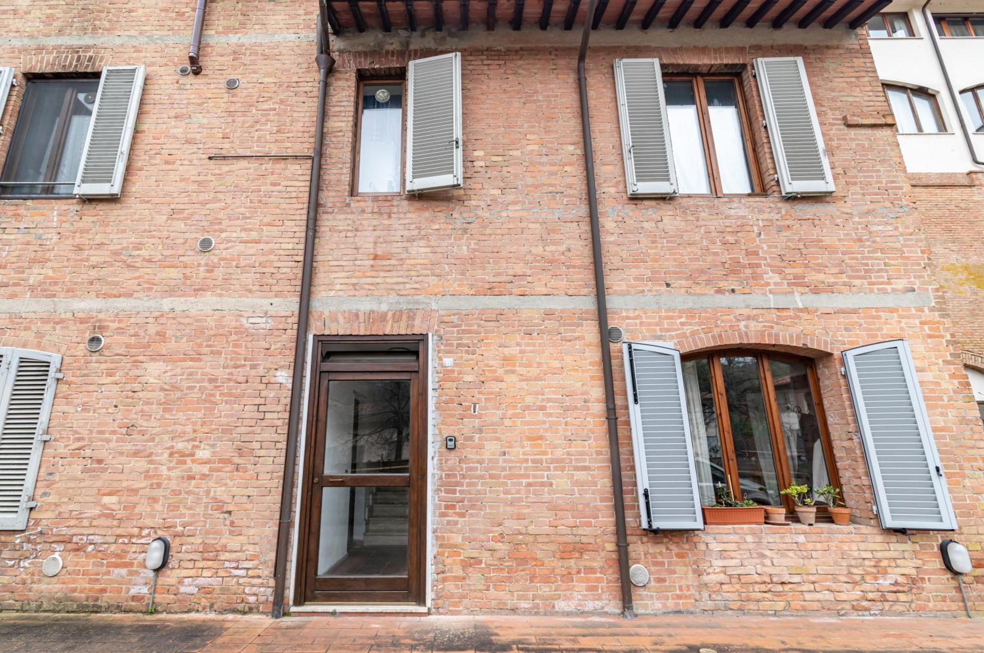 Into The Blu Apartment With Private Parking! Siena Exteriér fotografie